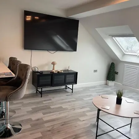 Lavish Town Centre Sky 70inch Tv Sleeps Up To 4 Great Location Lägenhet Filey