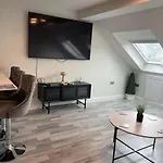 Lavish Town Centre Sky 70inch Tv Sleeps Up To 4 Great Location Apartamento Filey